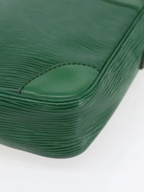 Authentic LOUIS VUITTON Epi Danube Shoulder Bag Green M45634 LV - Picture 6 of 16